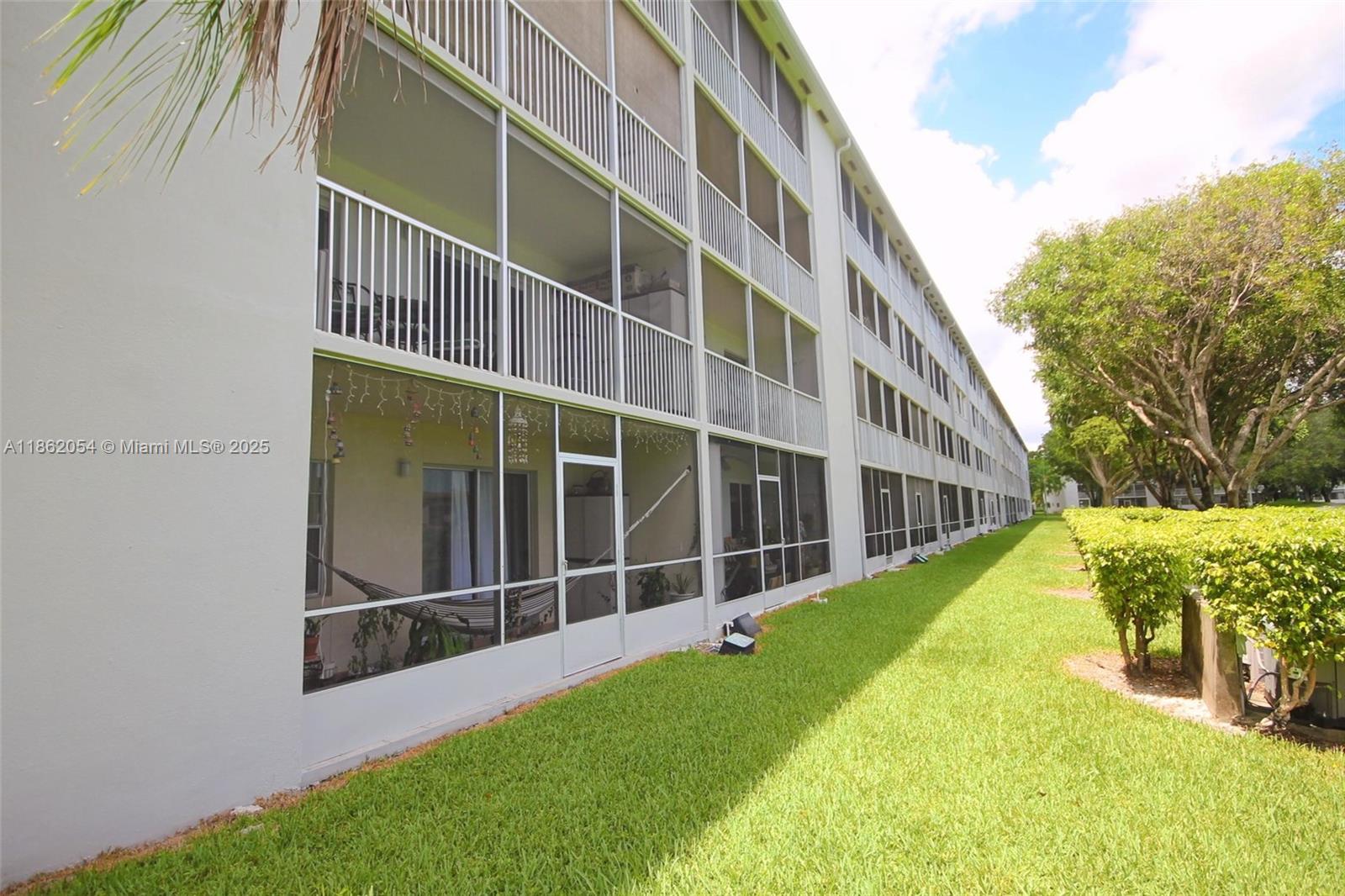 NEW HAMPTON AT CENTURY VI - Residential