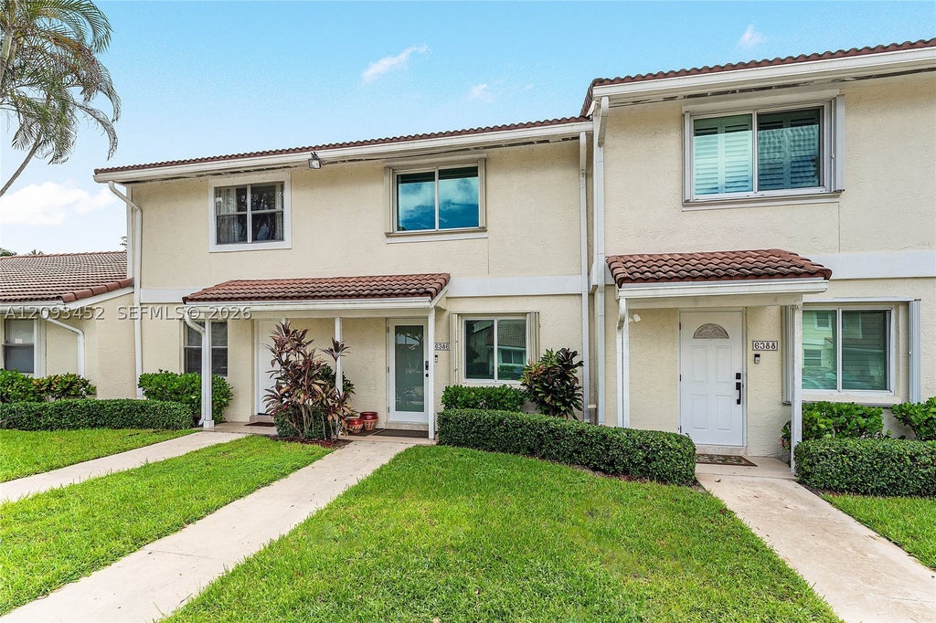 Photo of 6386 Boca Cir, Boca Raton, FL 33433 (MLS # A12093452)