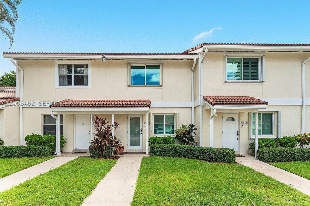 Photo of 6386 Boca Cir, Boca Raton, FL 33433 (MLS # A12093452)