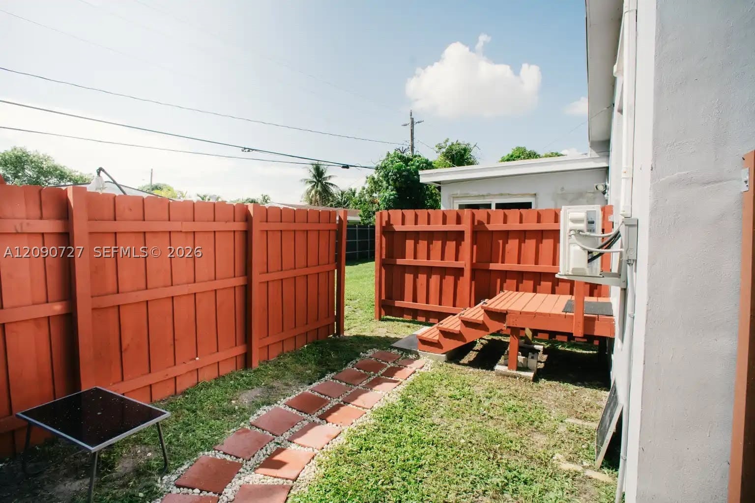 500 East Dr