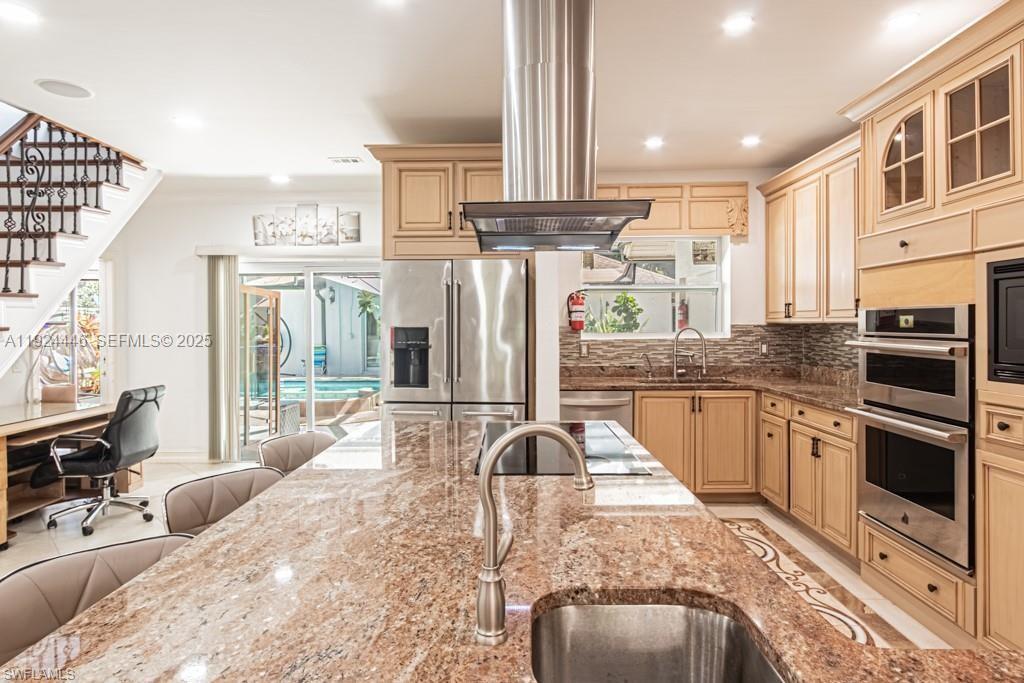 Golden Gate Estates - Residential