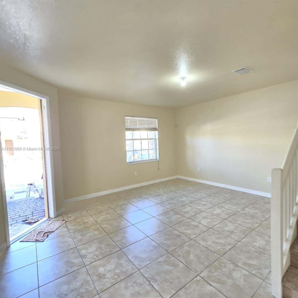 LAKES BY THE BAY EVE REPL - Residential Lease