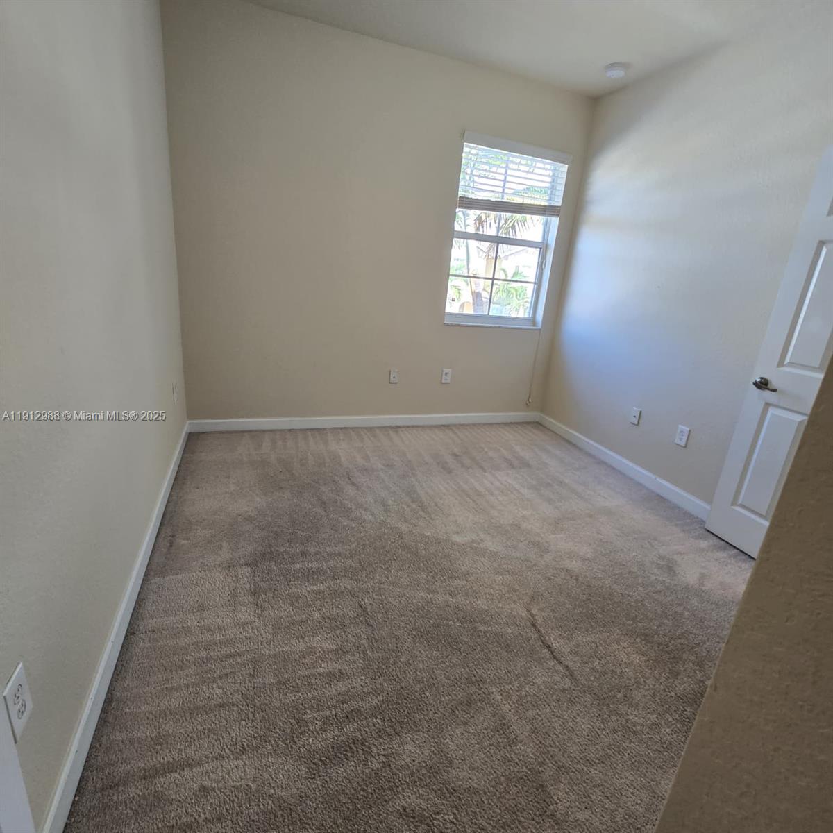 LAKES BY THE BAY EVE REPL - Residential Lease