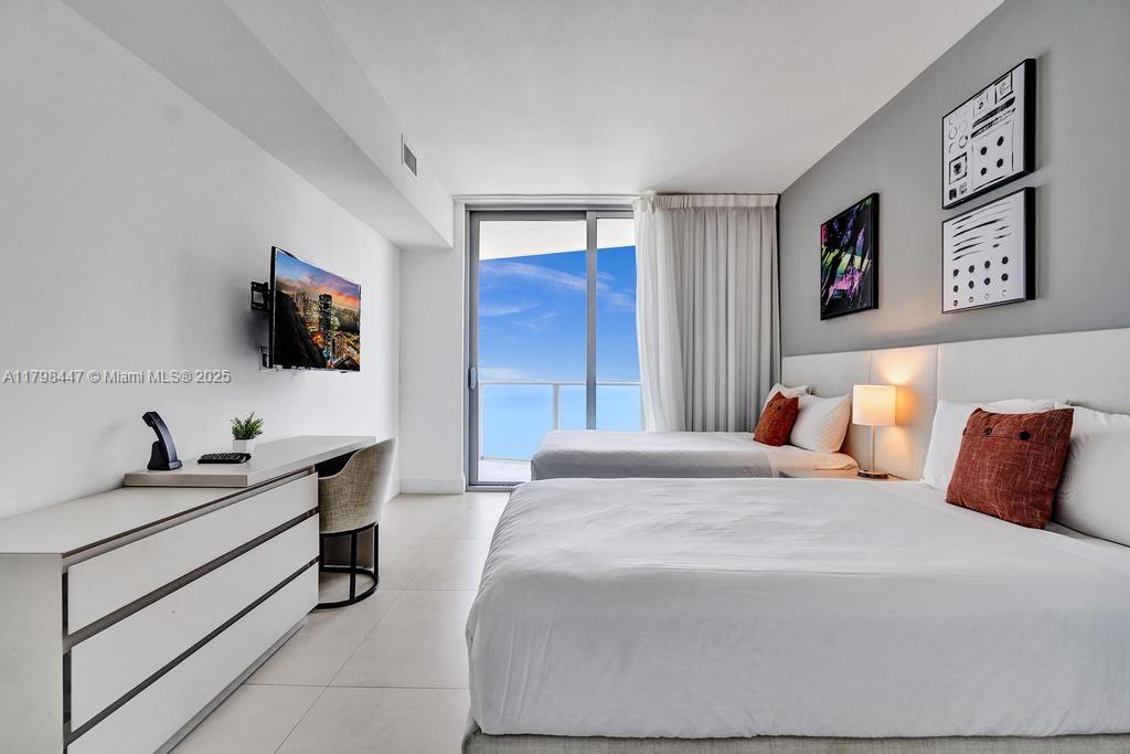 4111 SOUTH OCEAN DRIVE CO - Residential