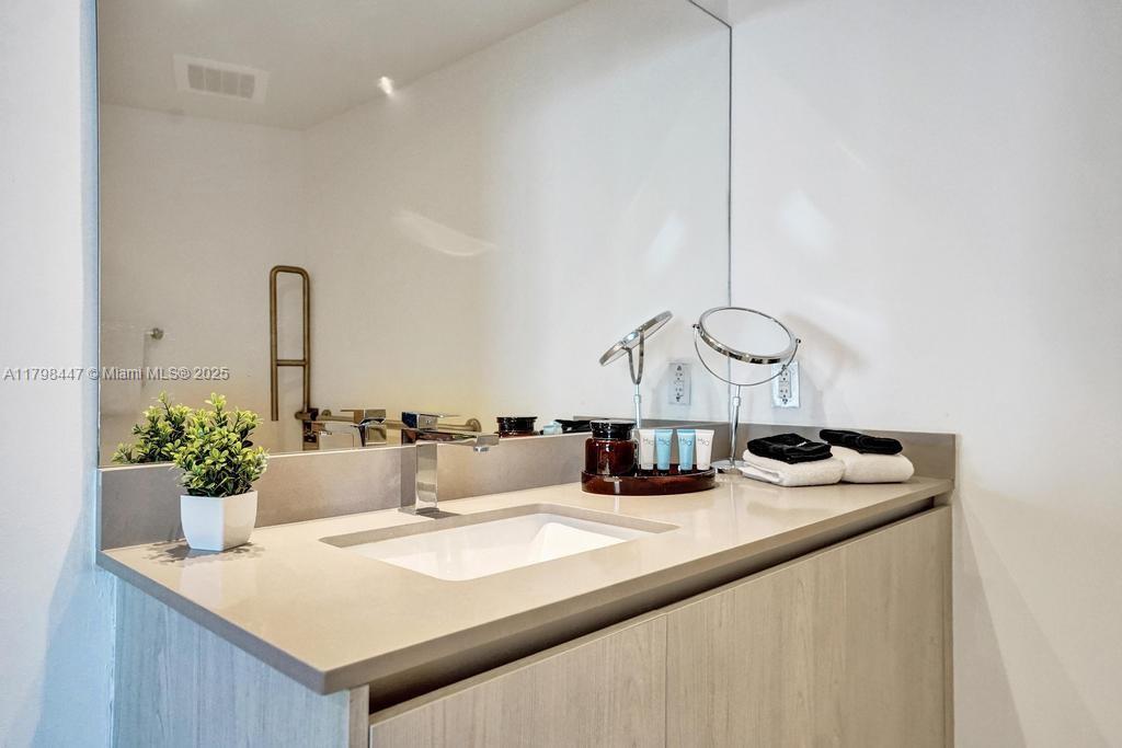 4111 SOUTH OCEAN DRIVE CO - Residential