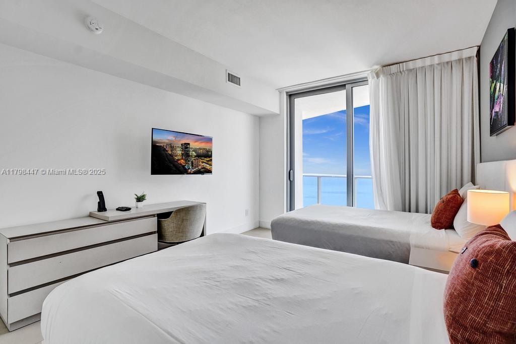 4111 SOUTH OCEAN DRIVE CO - Residential