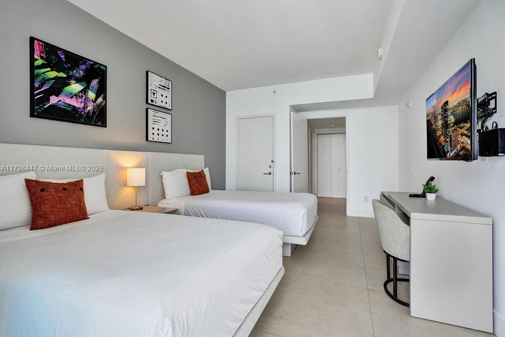 4111 SOUTH OCEAN DRIVE CO - Residential