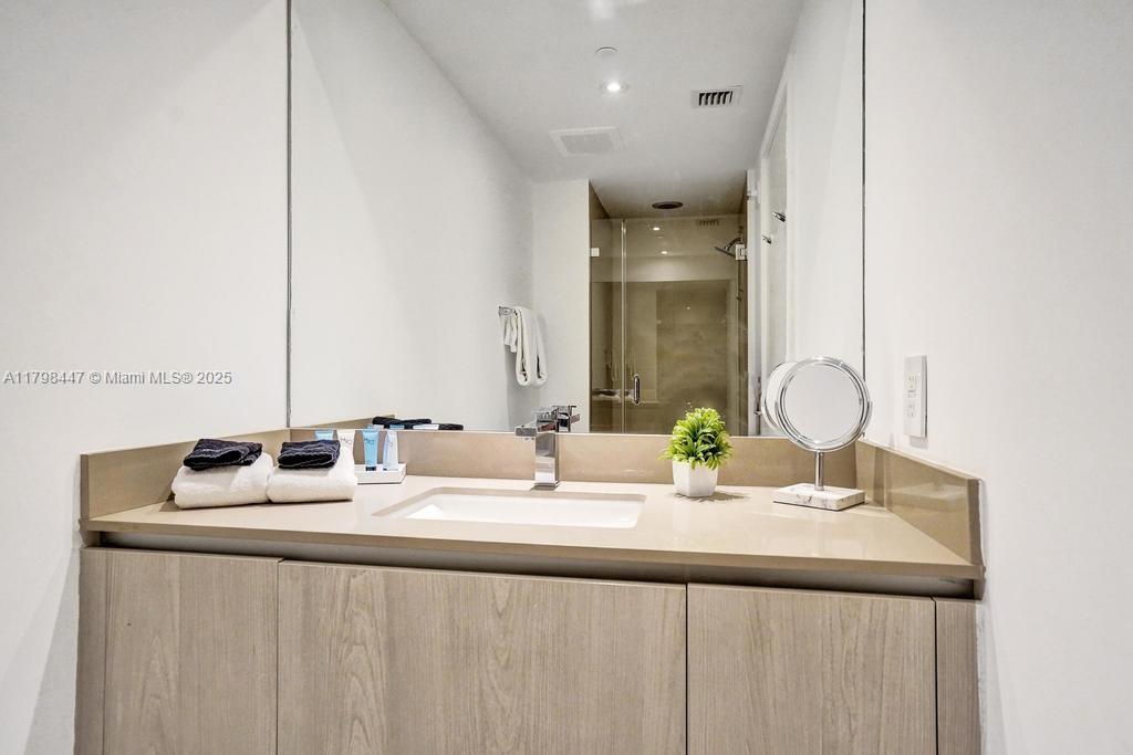 4111 SOUTH OCEAN DRIVE CO - Residential