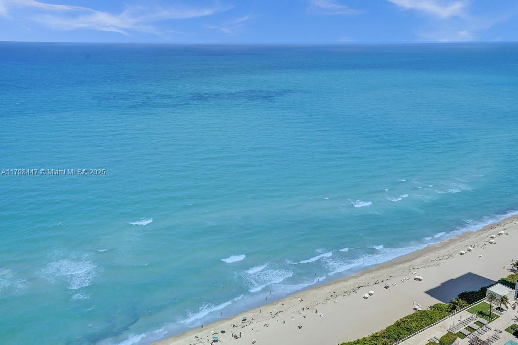 4111 SOUTH OCEAN DRIVE CO - Residential