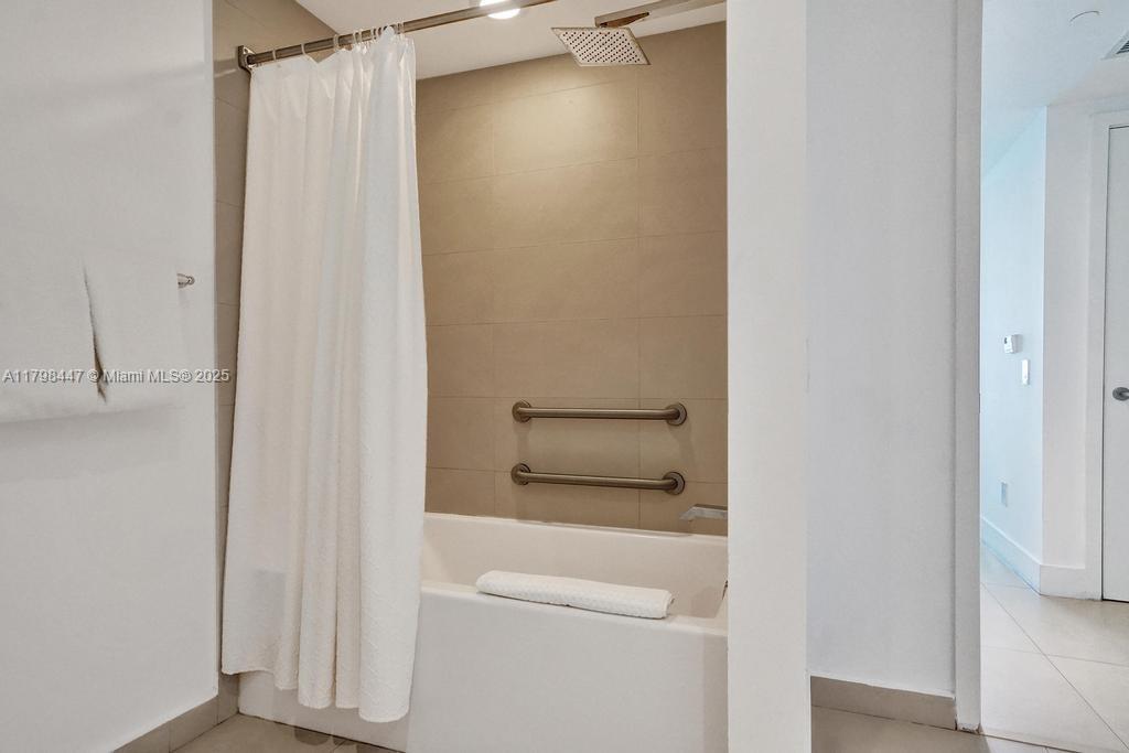 4111 SOUTH OCEAN DRIVE CO - Residential