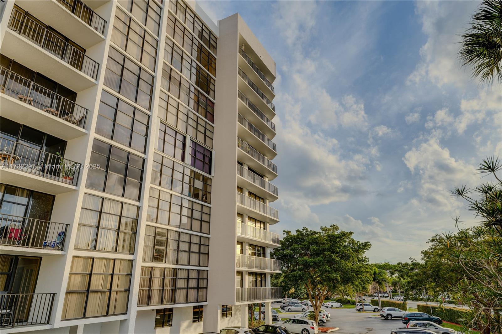 TOWERS OF OCEANVIEW SOUTH - Residential