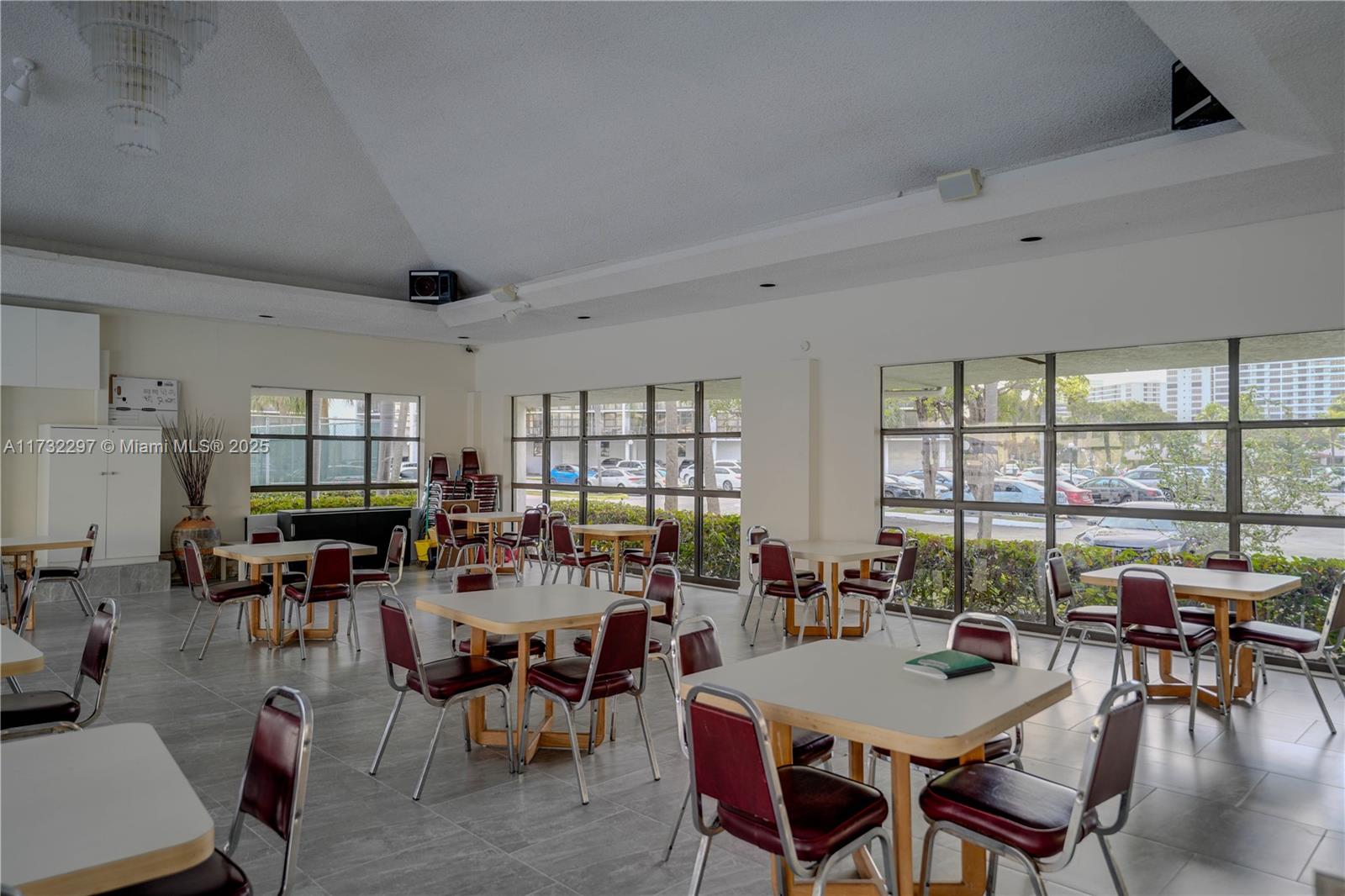 TOWERS OF OCEANVIEW SOUTH - Residential