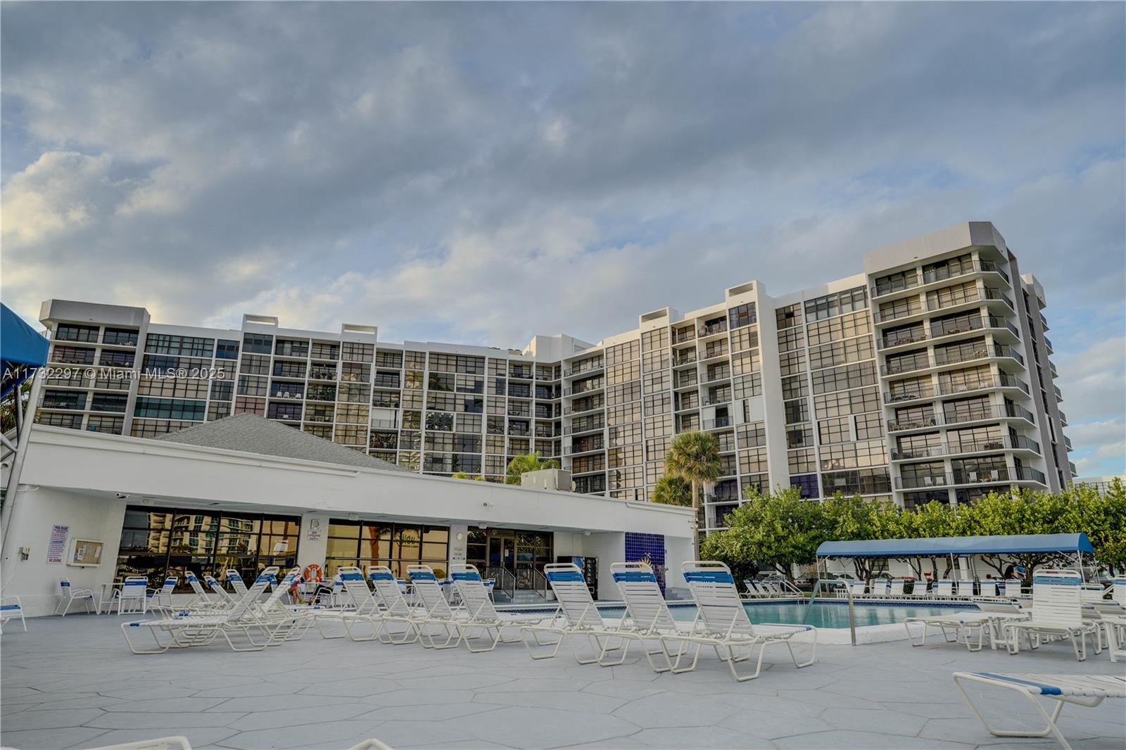 TOWERS OF OCEANVIEW SOUTH - Residential