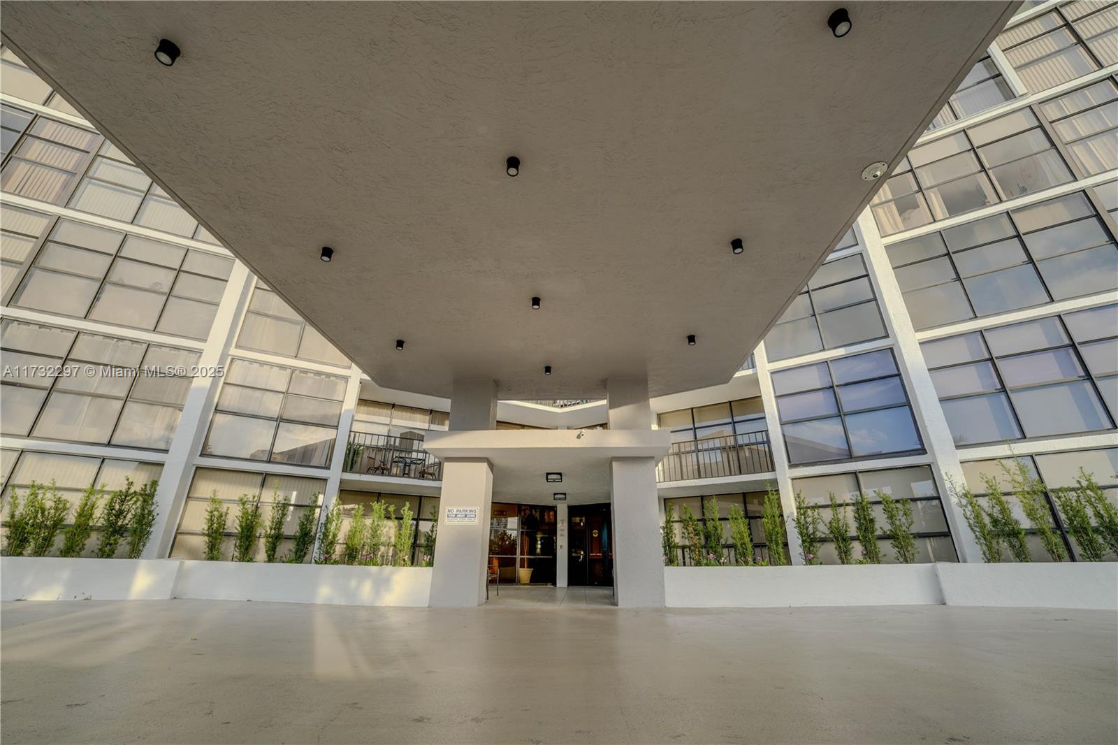 TOWERS OF OCEANVIEW SOUTH - Residential