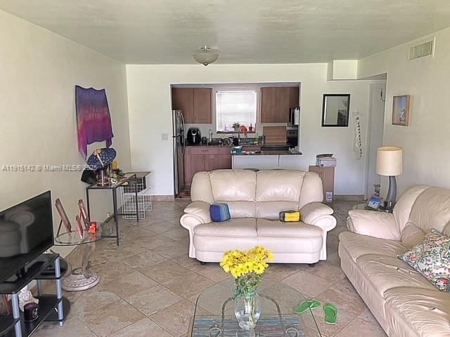 VILLAGE AT DADELAND CONDO - Residential Lease