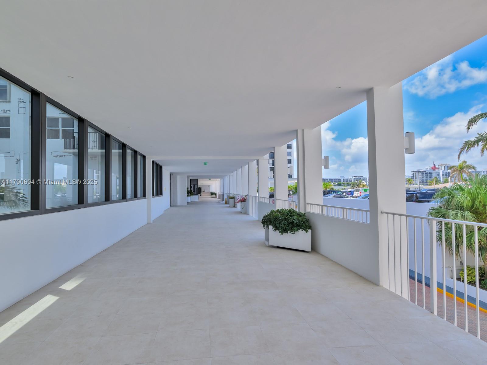 2101 S Ocean Dr 401