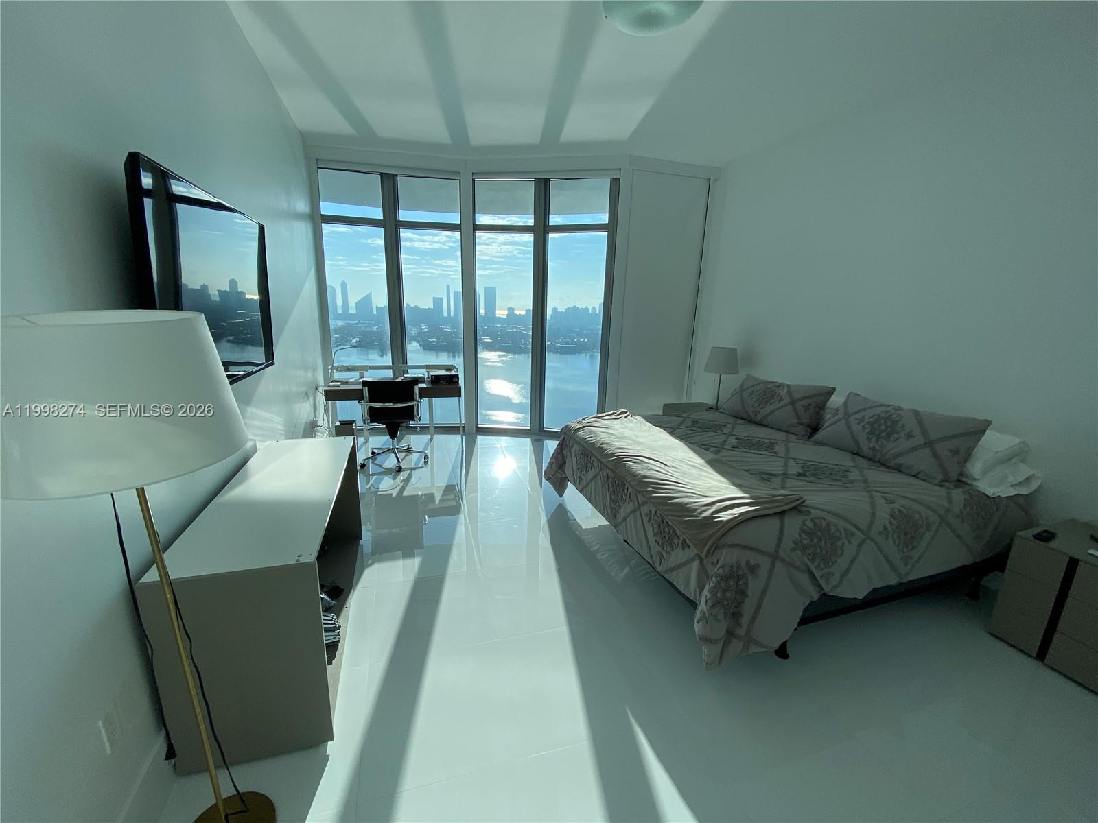 MARINA PALMS RESIDENCES N - Residential Lease