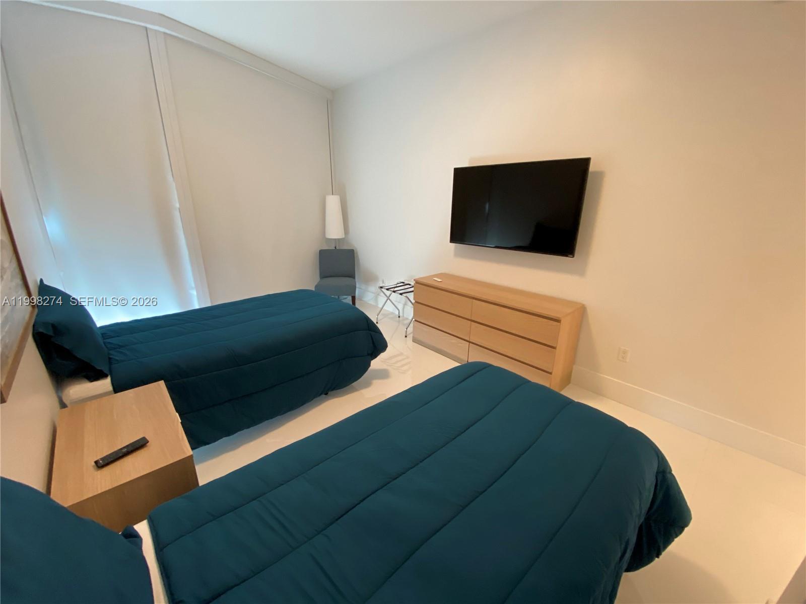 MARINA PALMS RESIDENCES N - Residential Lease