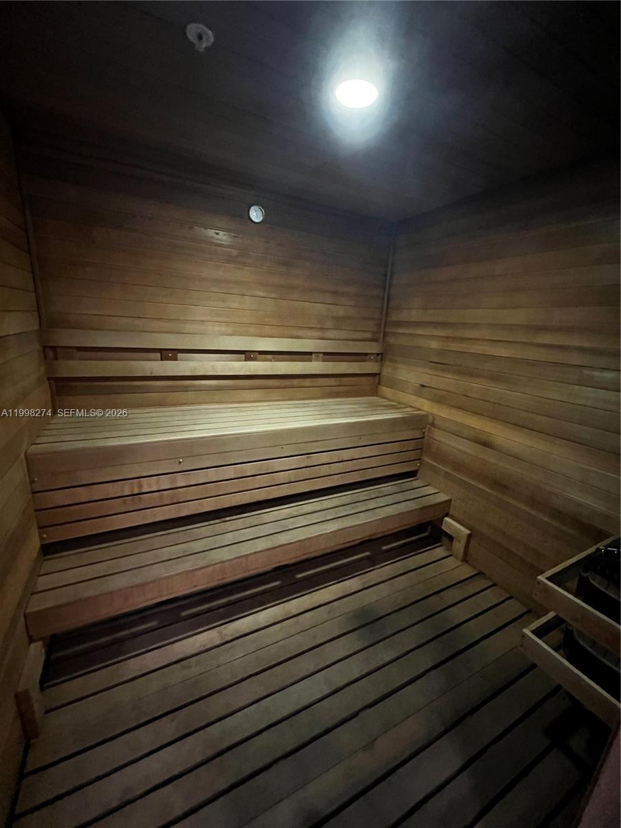 MARINA PALMS RESIDENCES N - Residential Lease