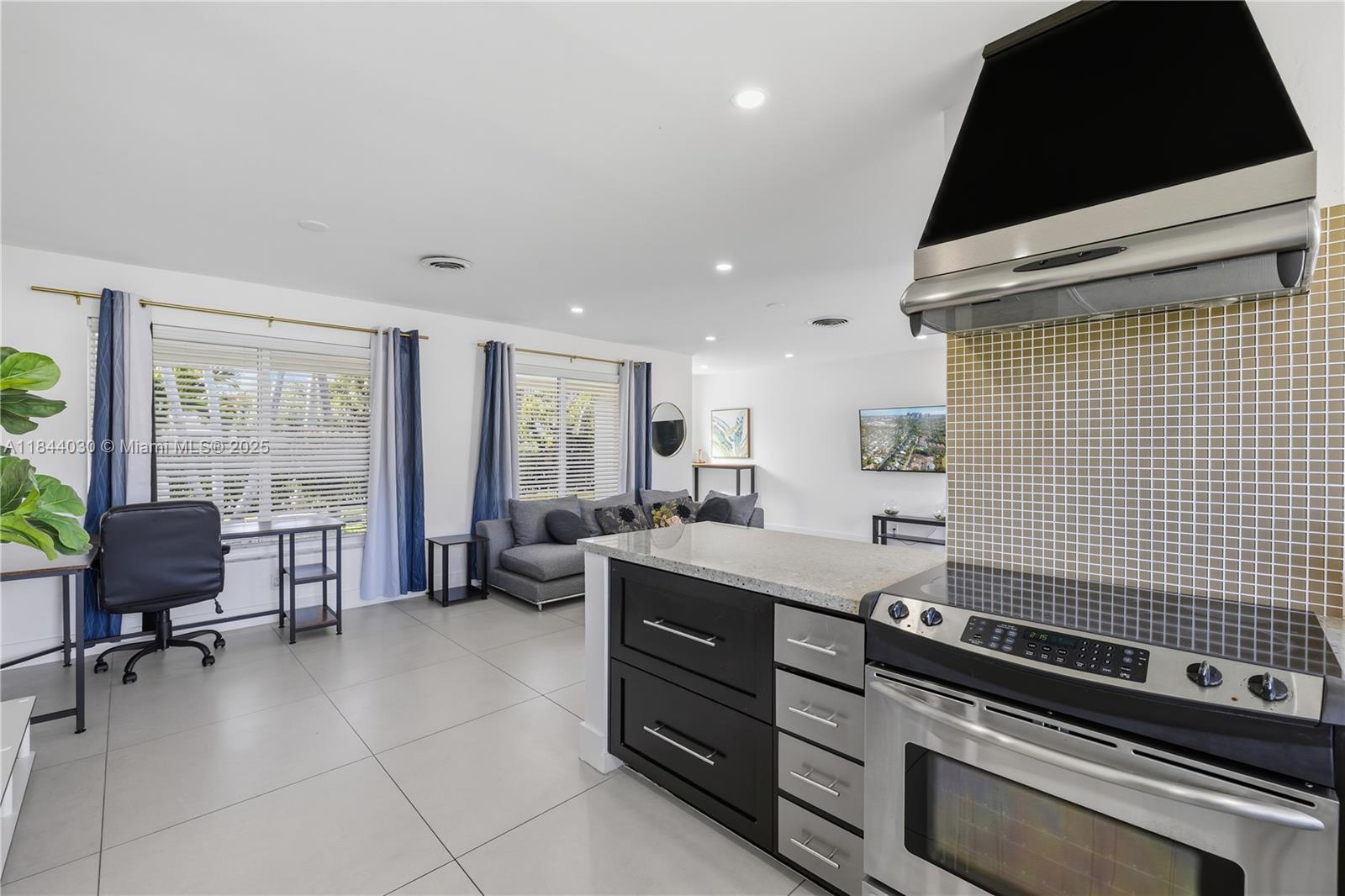 GILL ISLES - Residential