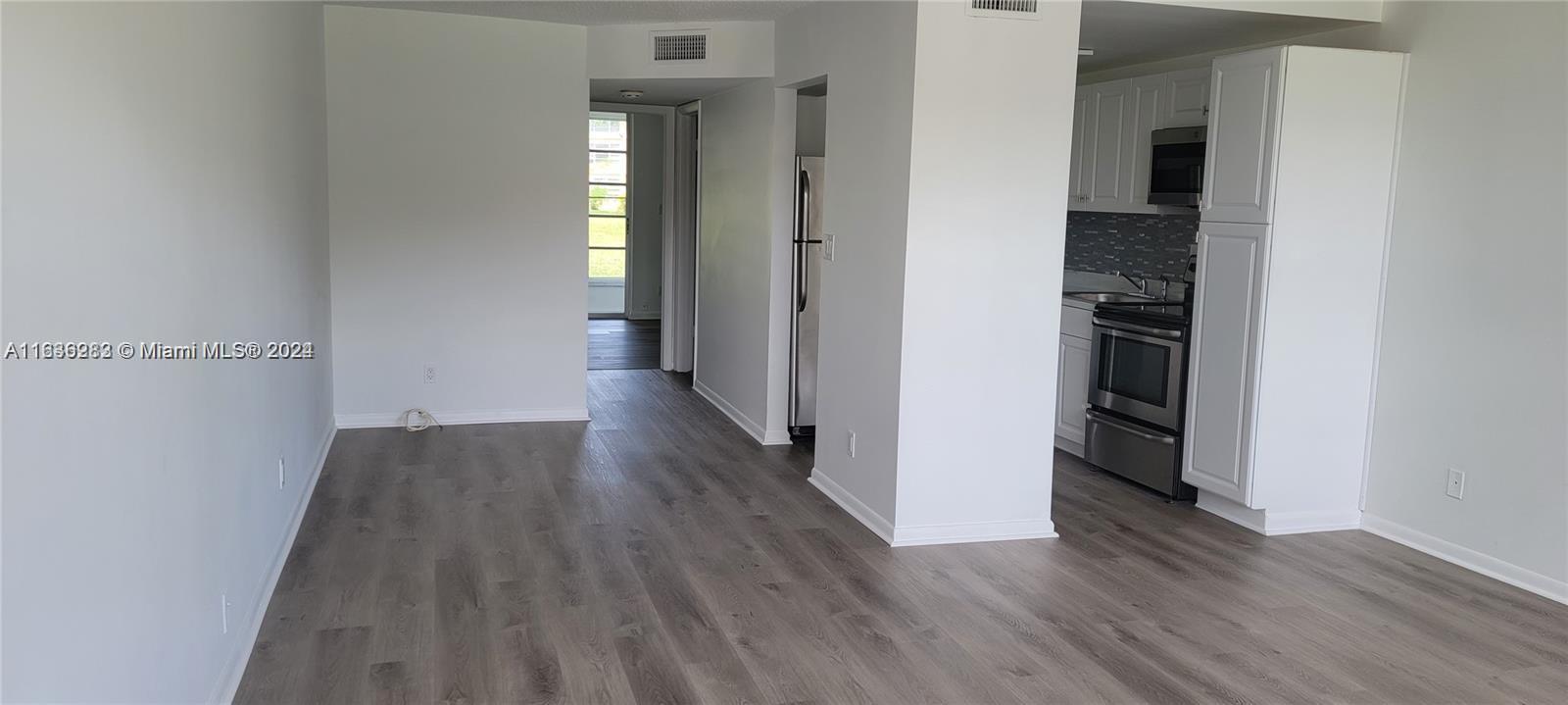 Property for Sale at 9061 Sunrise Lakes Blvd 116, Sunrise, Miami-Dade County, Florida - Bedrooms: 1 
Bathrooms: 1  - $119,000