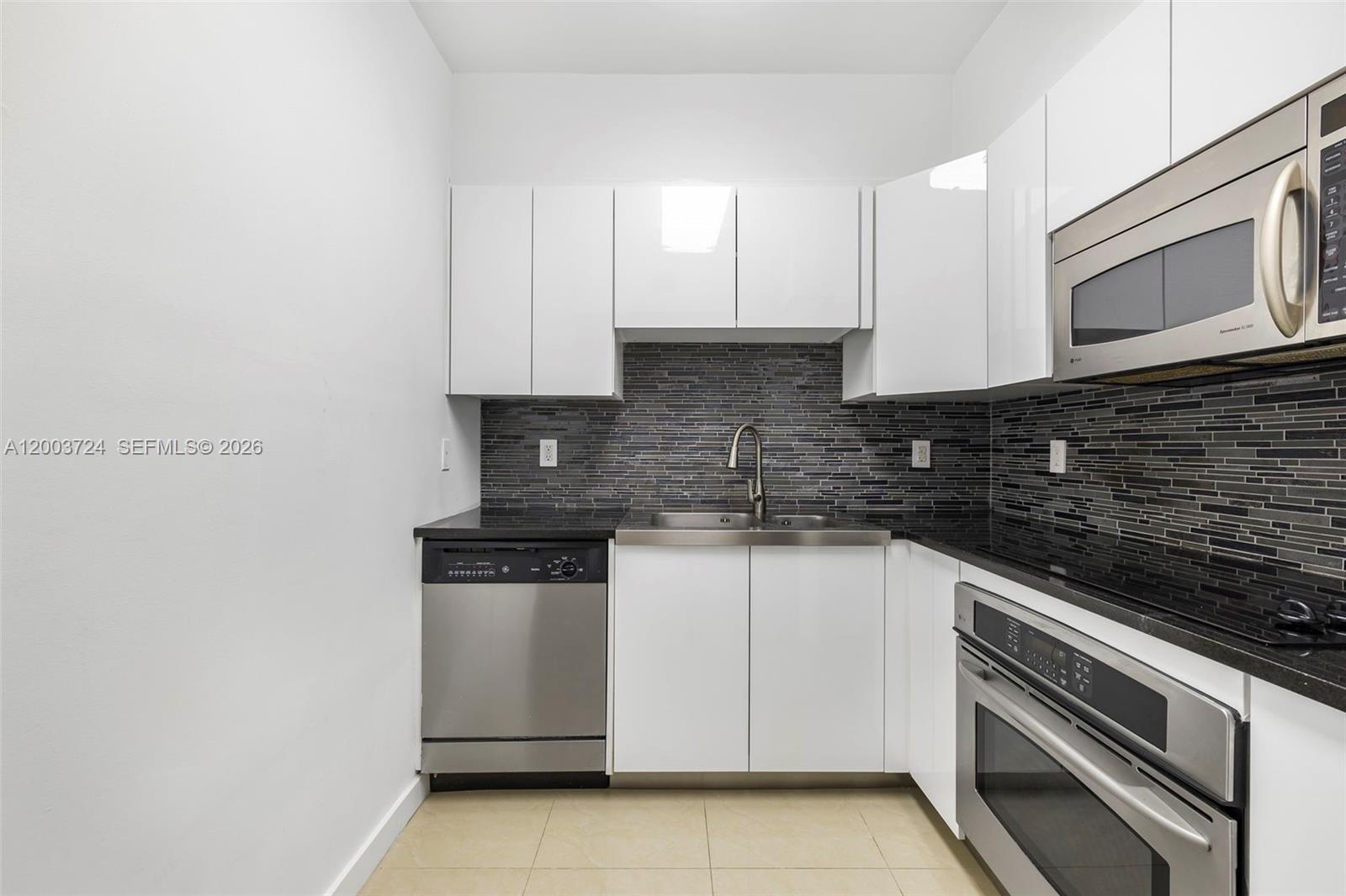 AKOYA CONDO - Residential Lease
