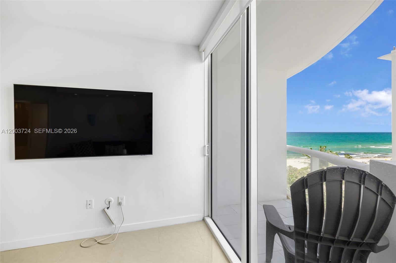 AKOYA CONDO - Residential Lease