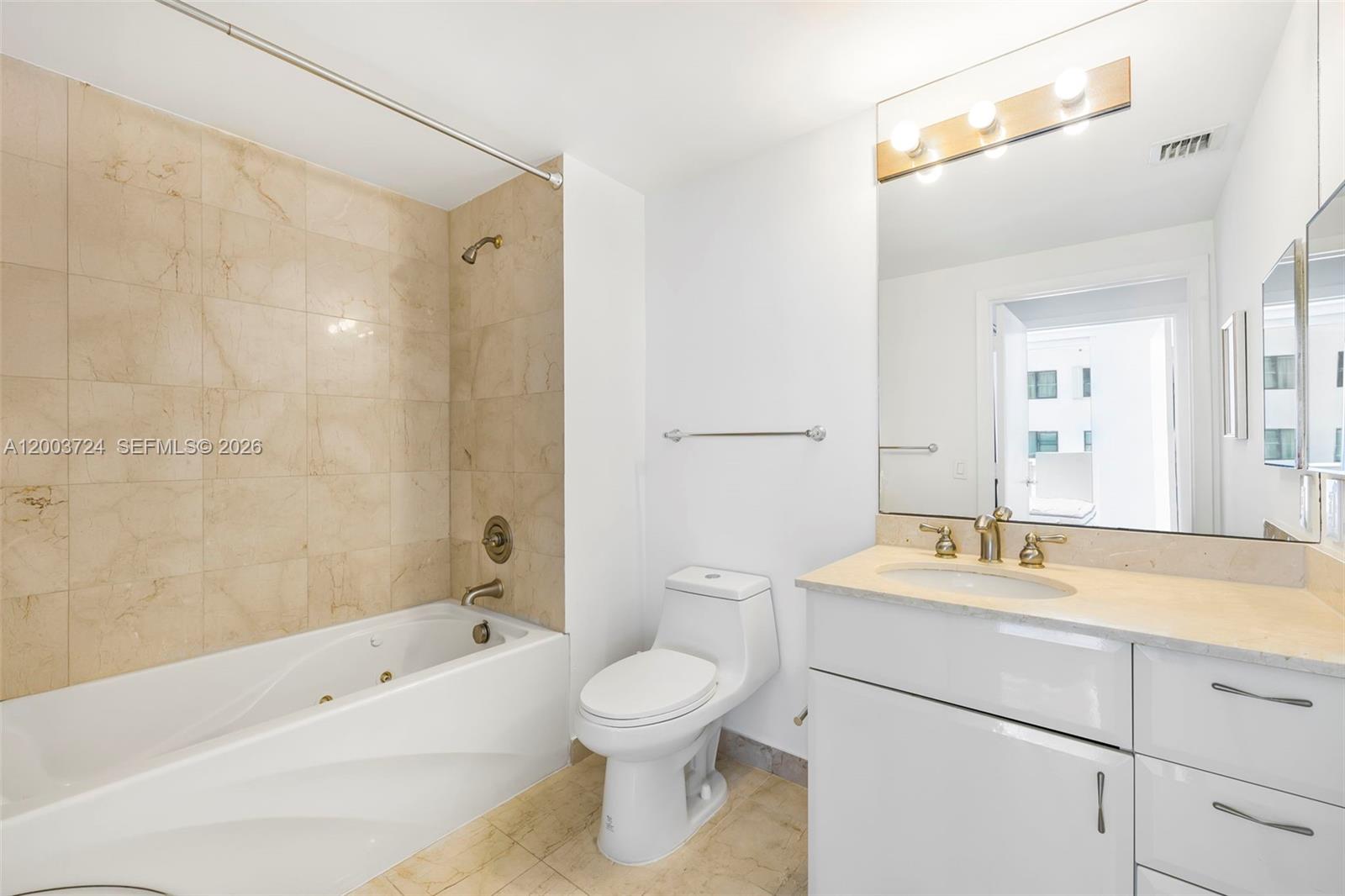 AKOYA CONDO - Residential Lease
