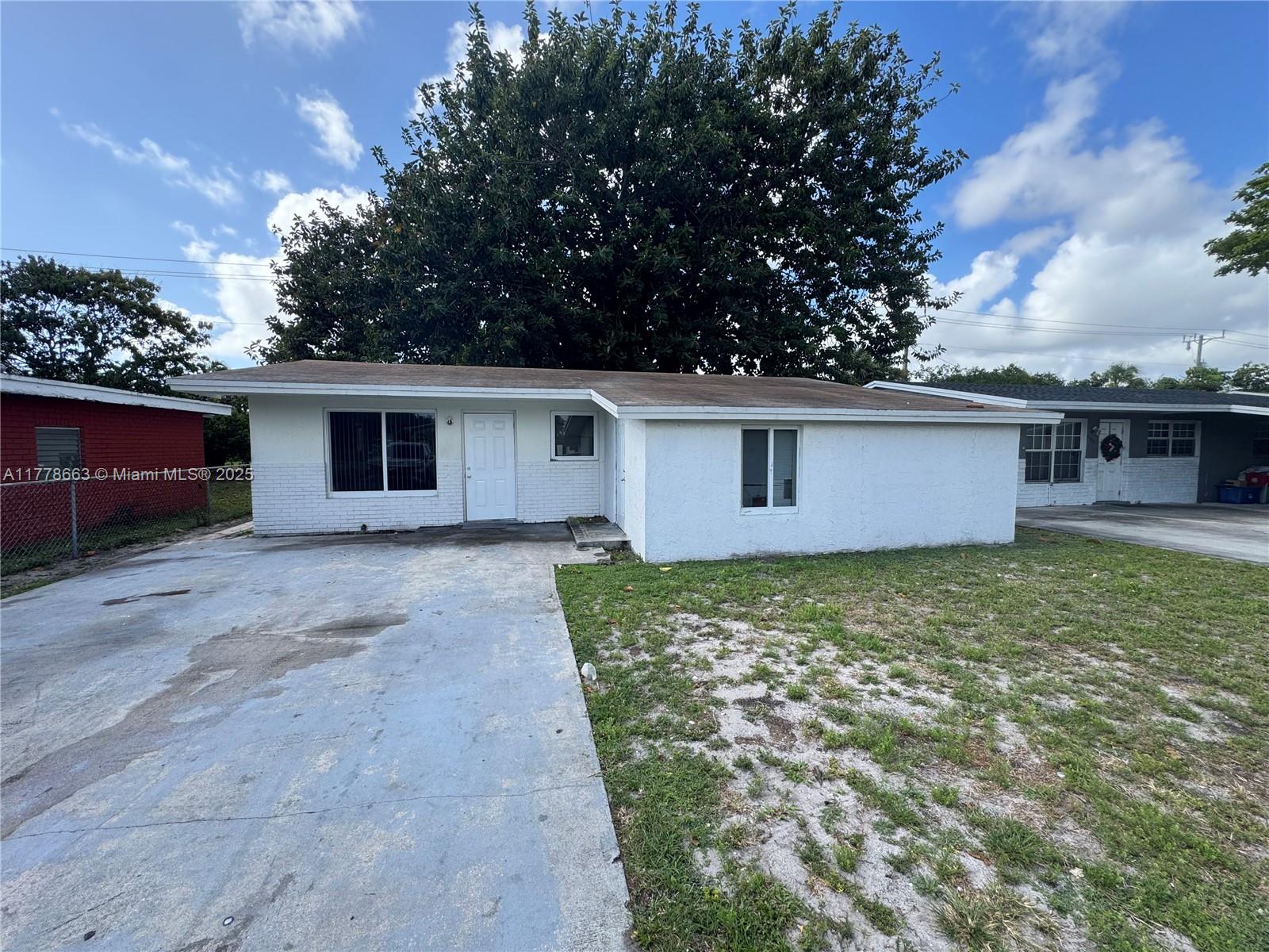 Property for Sale at 2720 Nw 2nd St, Pompano Beach, Broward County, Florida - Bedrooms: 3 
Bathrooms: 2  - $370,000