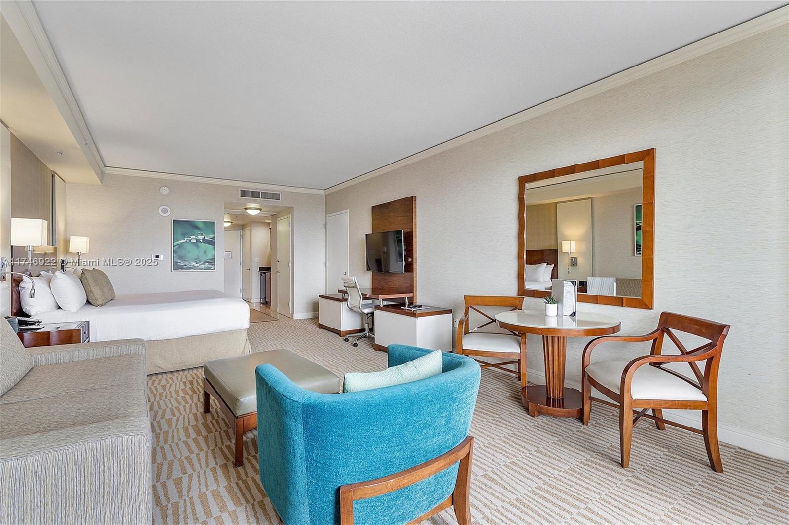 TRUMP INTERNATIONAL SONES - Residential