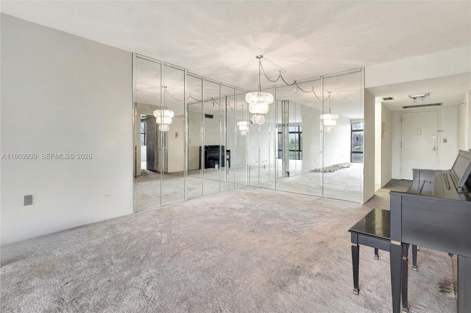 BONAVIDA CONDO - Residential