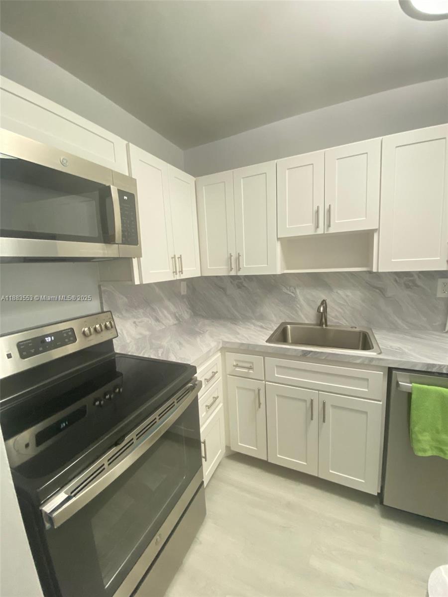 TRITON TOWER CONDO - Residential Lease