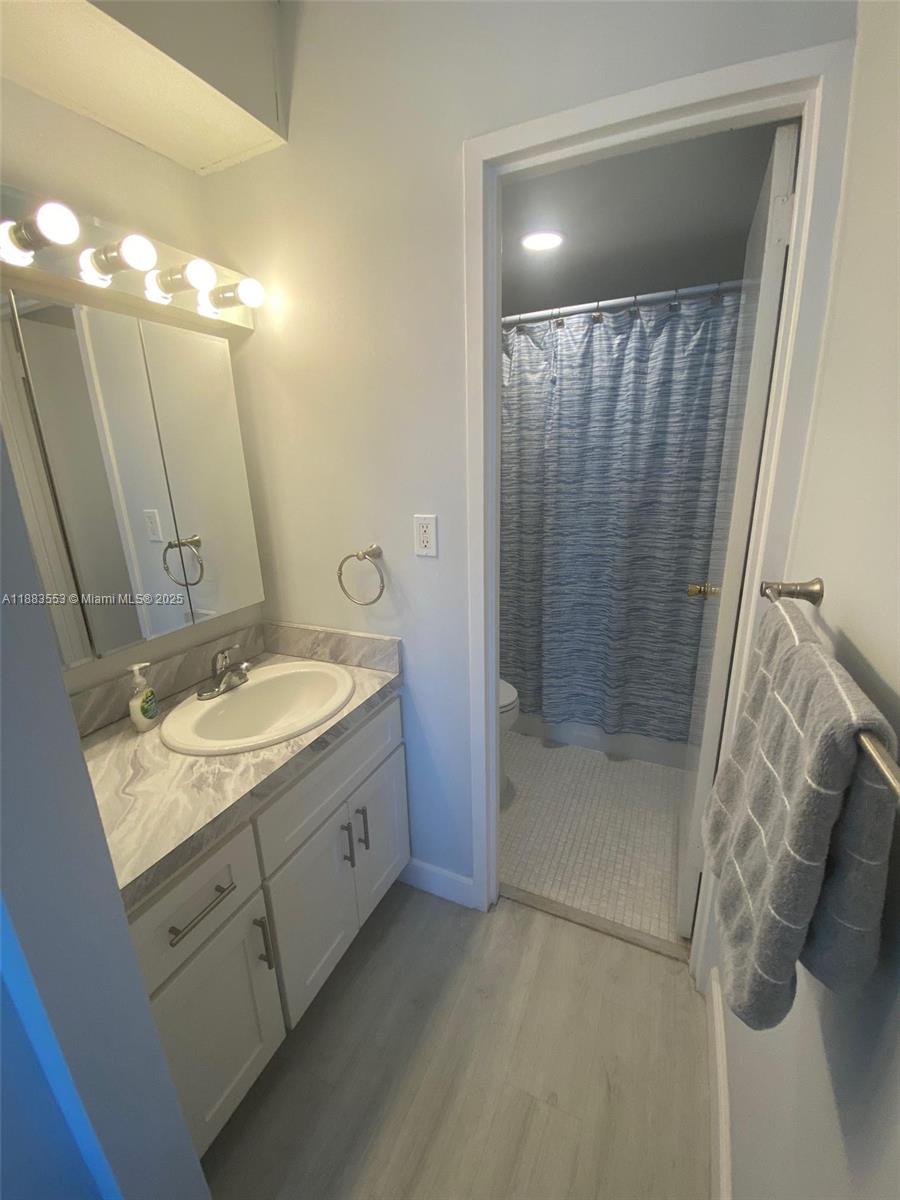 TRITON TOWER CONDO - Residential Lease
