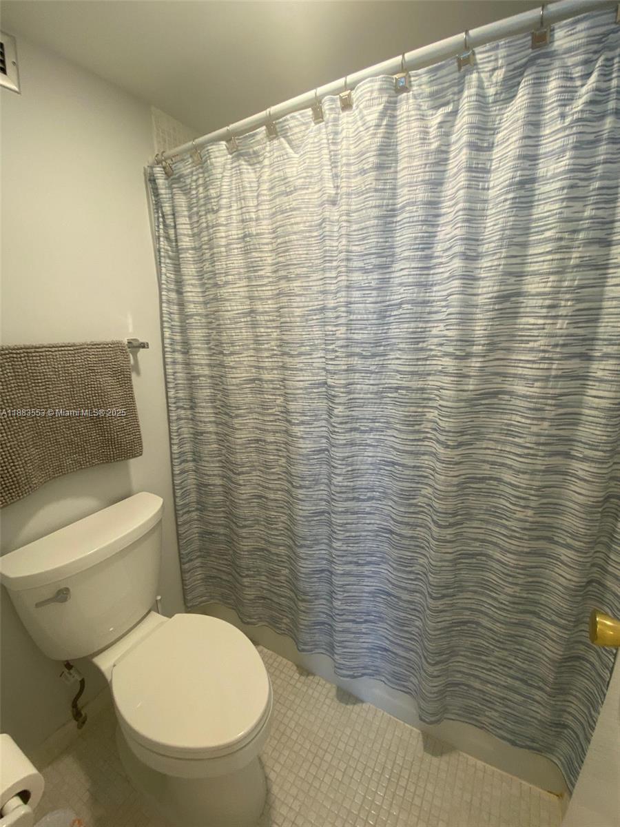 TRITON TOWER CONDO - Residential Lease