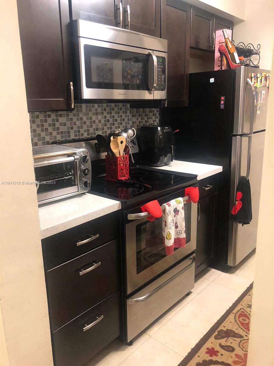 8120 Geneva Ct 354