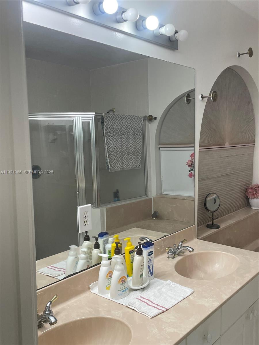 PEMBROKE LAND CORP PLAT - Residential