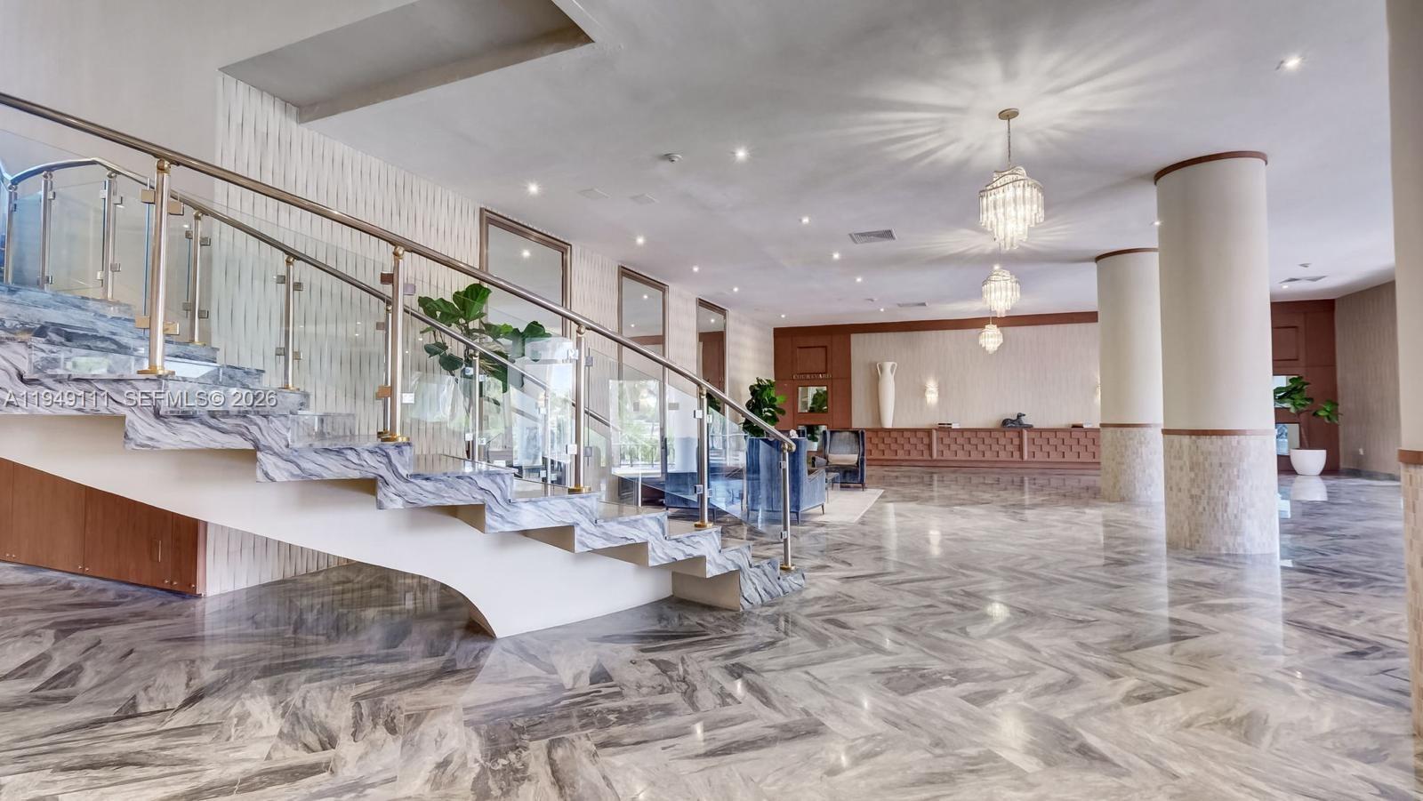 THE CARRIAGE HOUSE CONDO - Residential