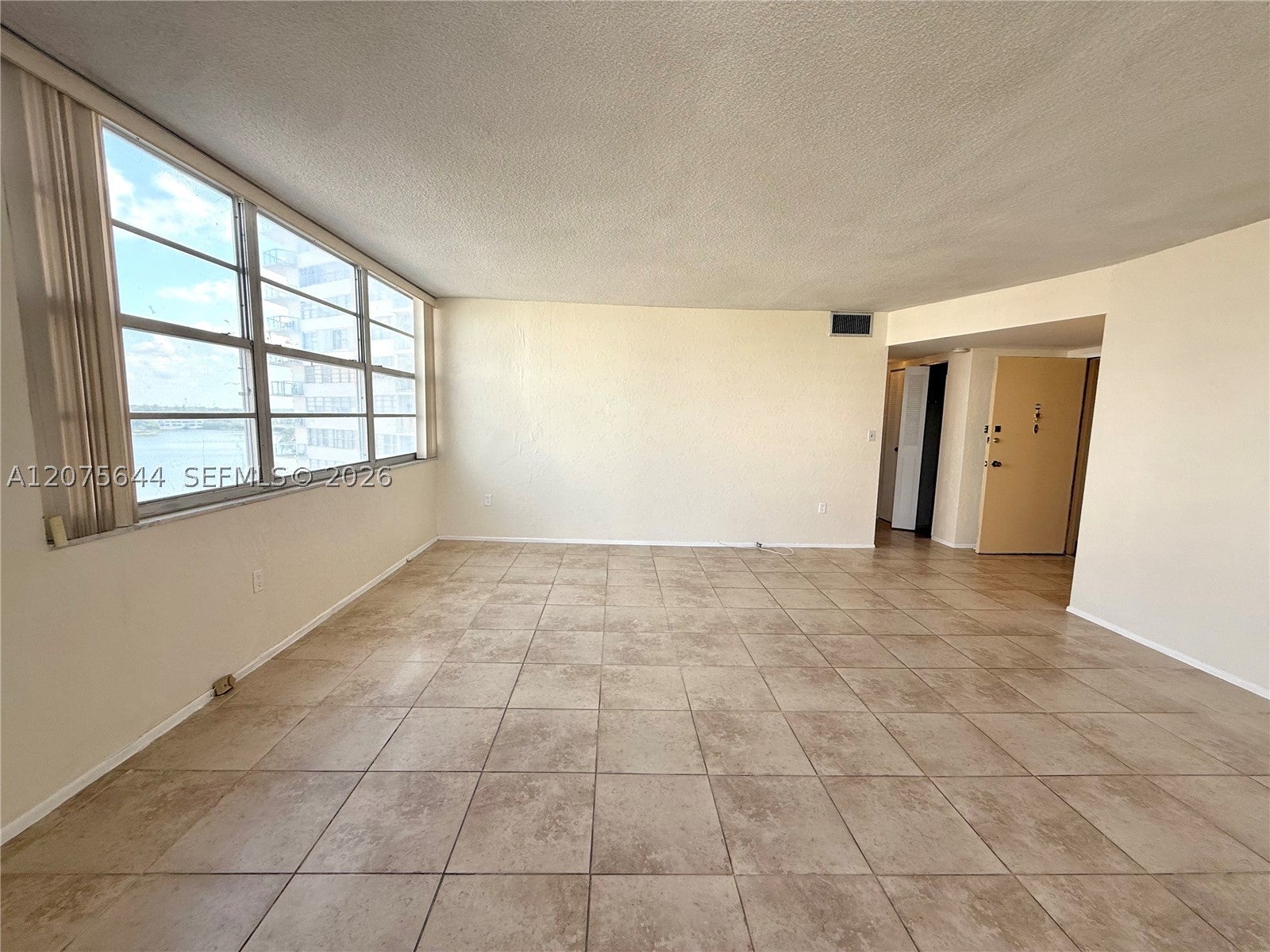 1351 NE Miami Gardens Dr 626E