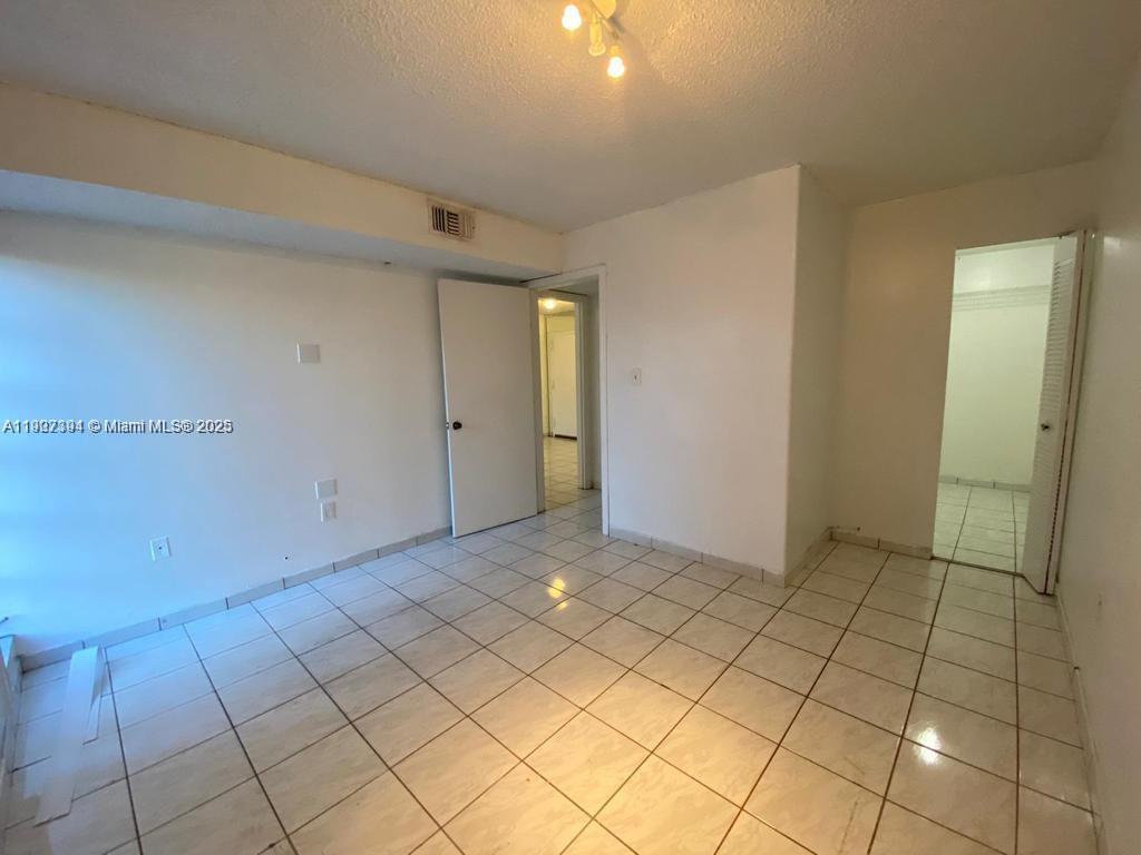 SUNSET VILLAS NO 3 CONDO - Residential Lease