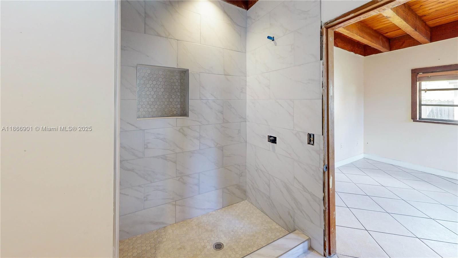 MEADOW WOOD MANOR SEC I - Residential