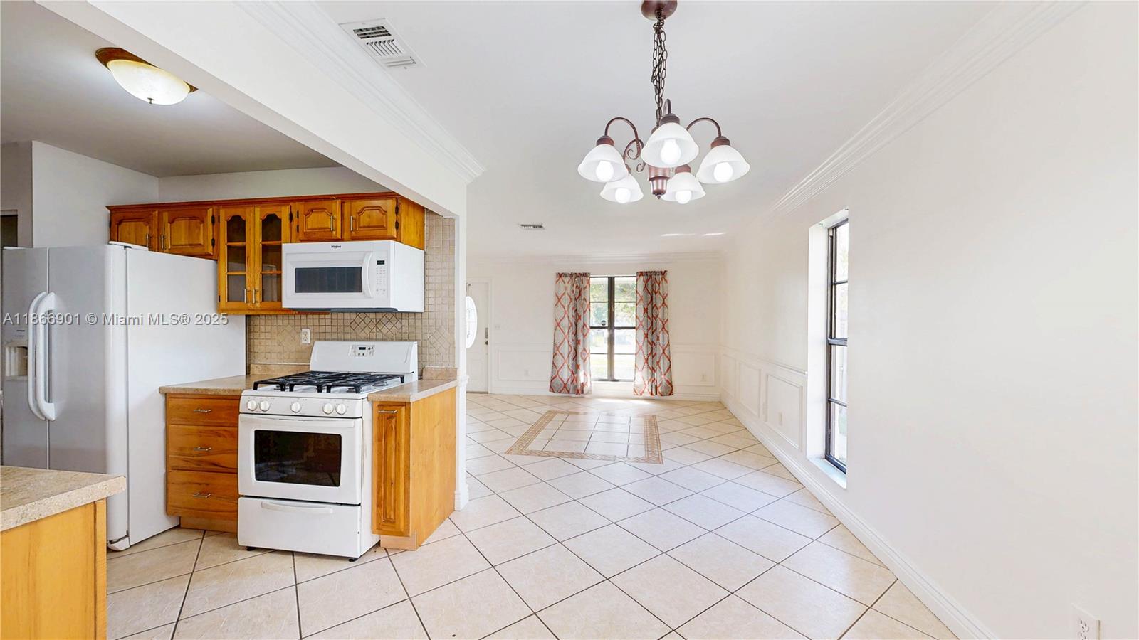 MEADOW WOOD MANOR SEC I - Residential