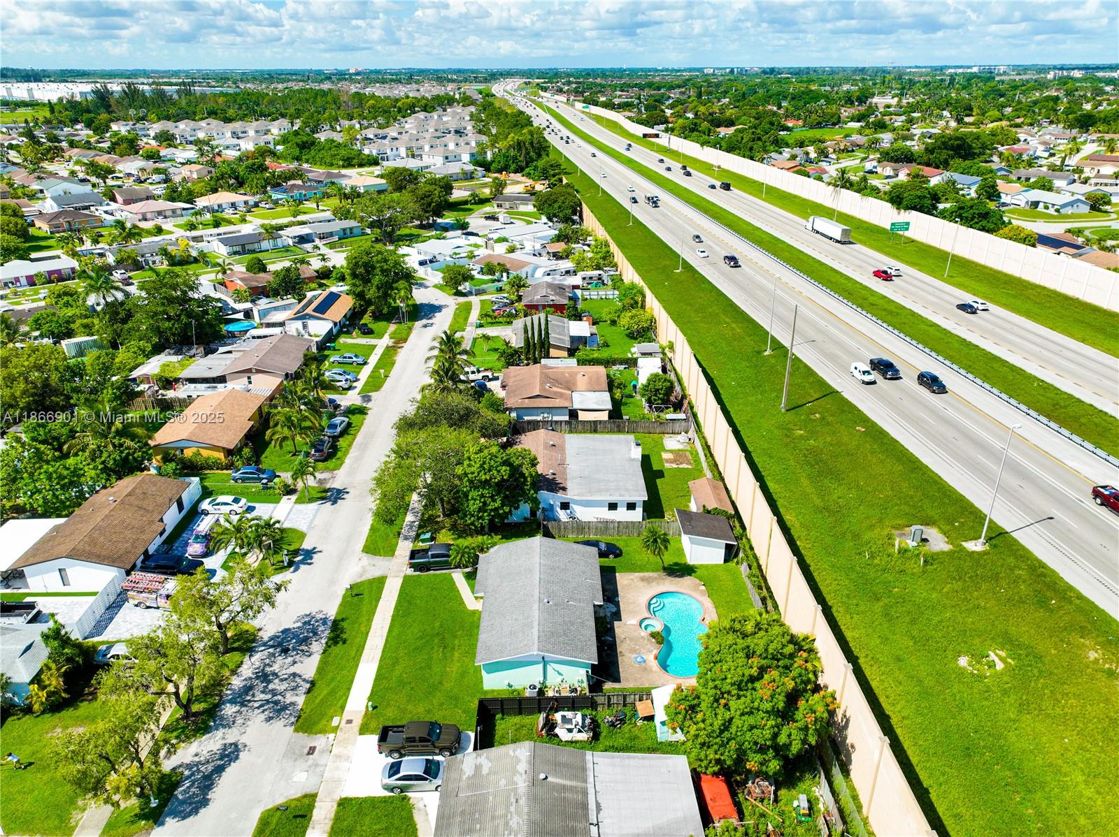 MEADOW WOOD MANOR SEC I - Residential