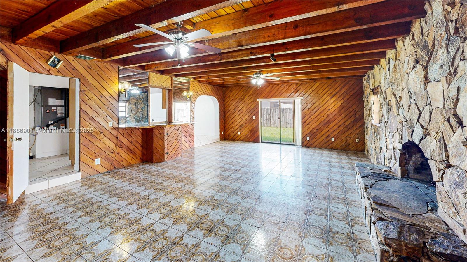 MEADOW WOOD MANOR SEC I - Residential