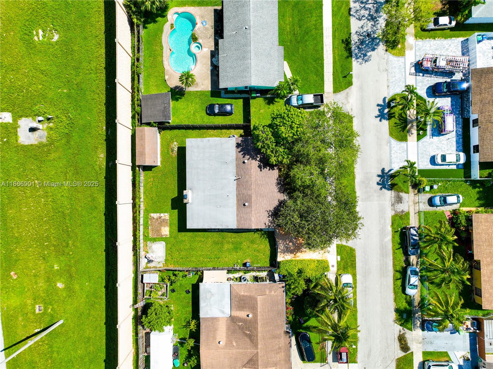 MEADOW WOOD MANOR SEC I - Residential