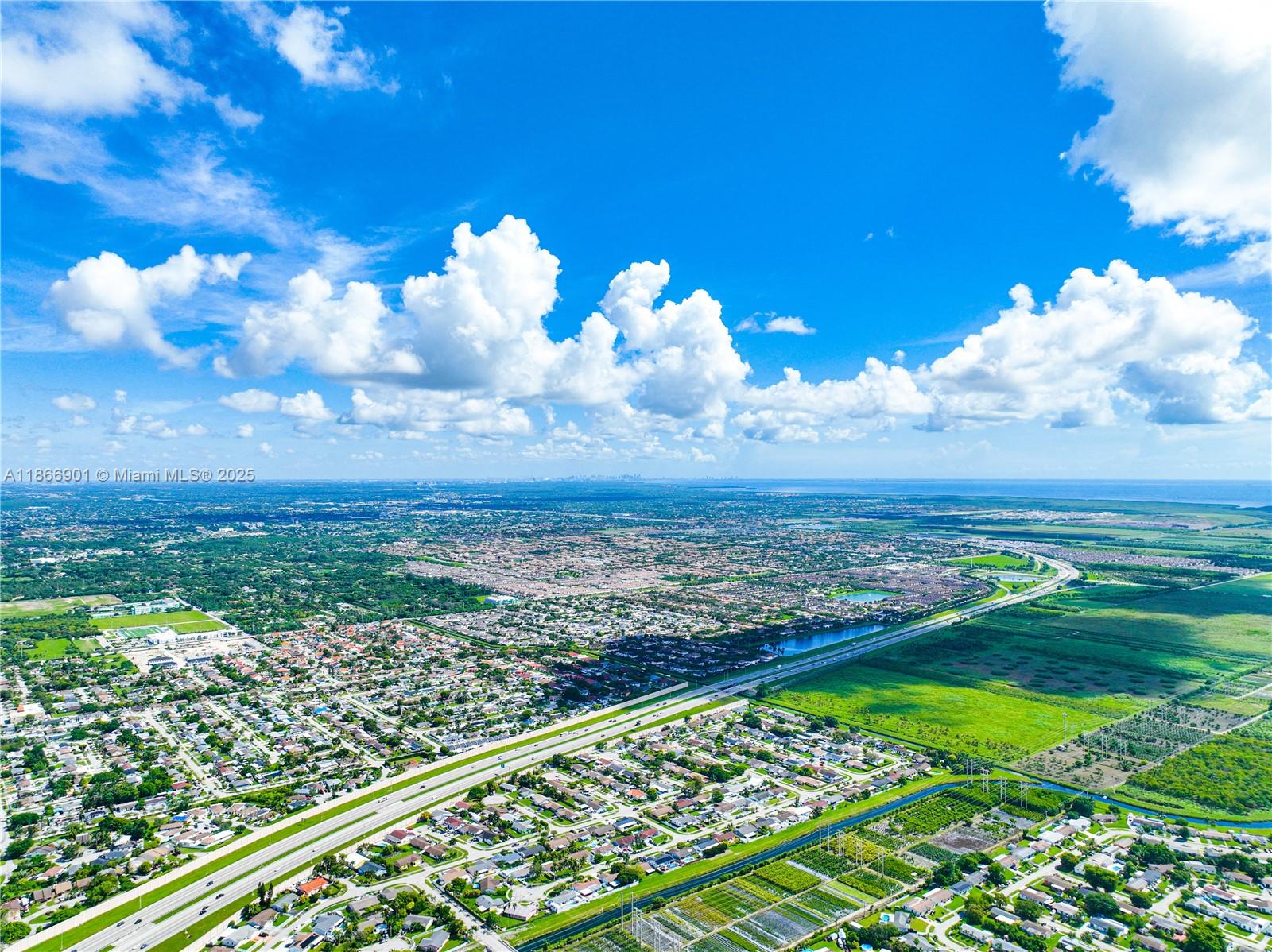 MEADOW WOOD MANOR SEC I - Residential