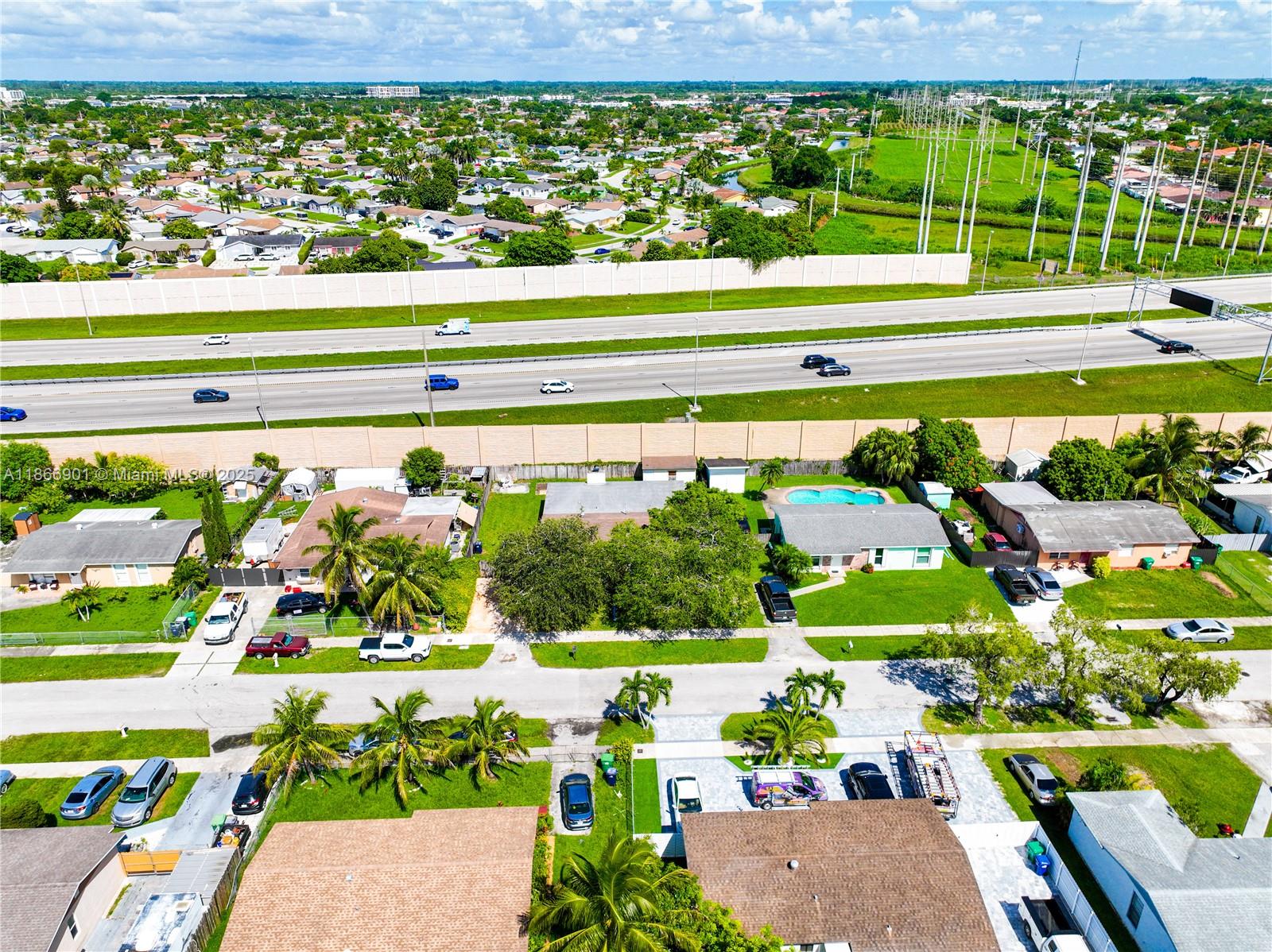 MEADOW WOOD MANOR SEC I - Residential