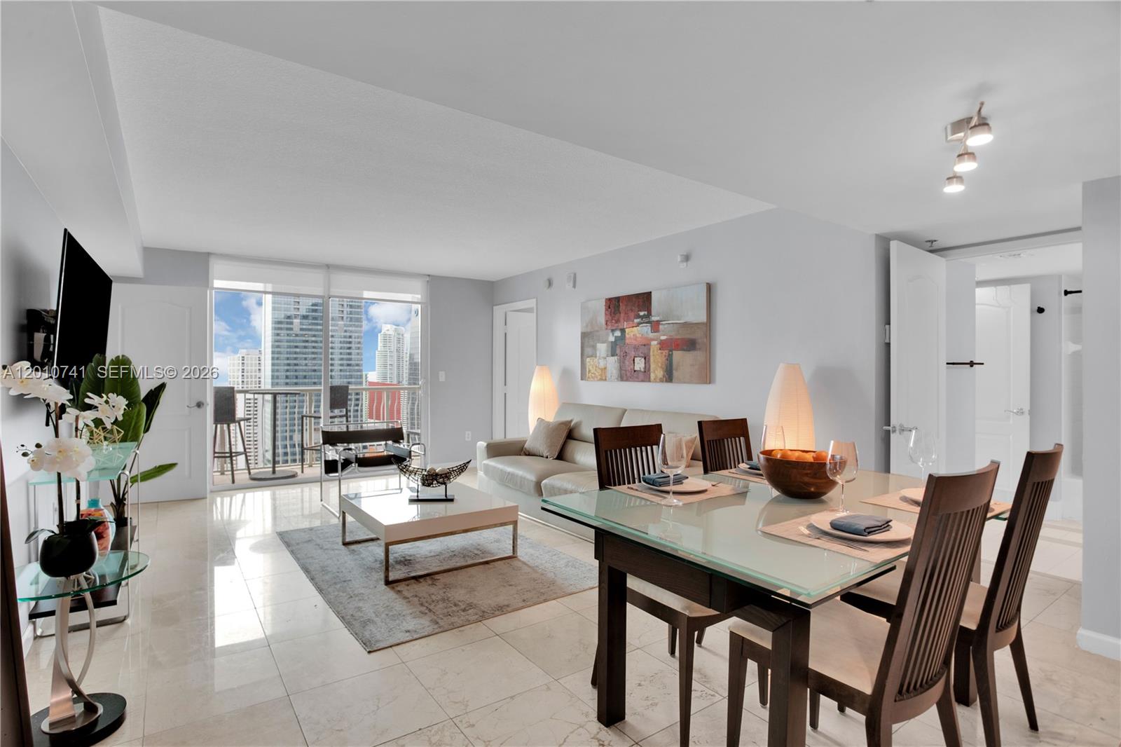 1200 Brickell Bay Dr 3515