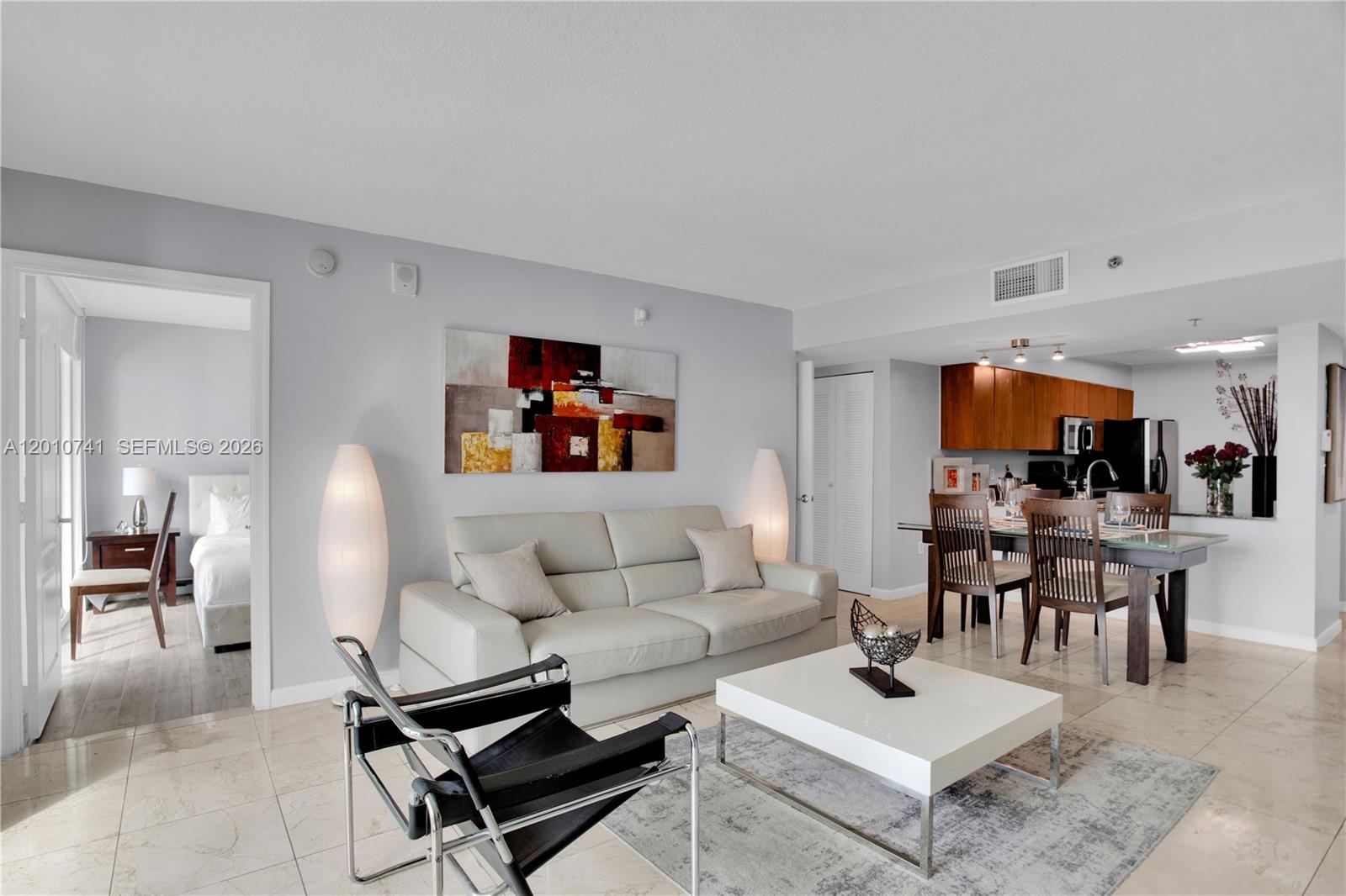 1200 Brickell Bay Dr 3515