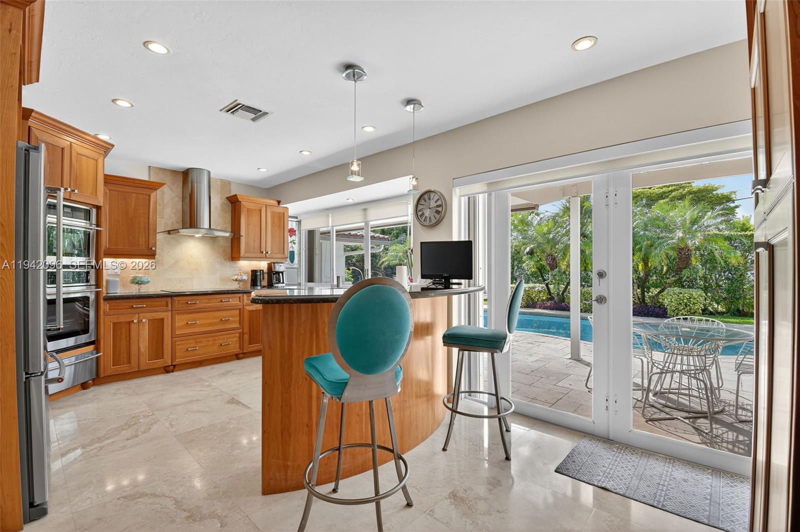 HIGHLAND OAK GDNS SEC 1 - Residential