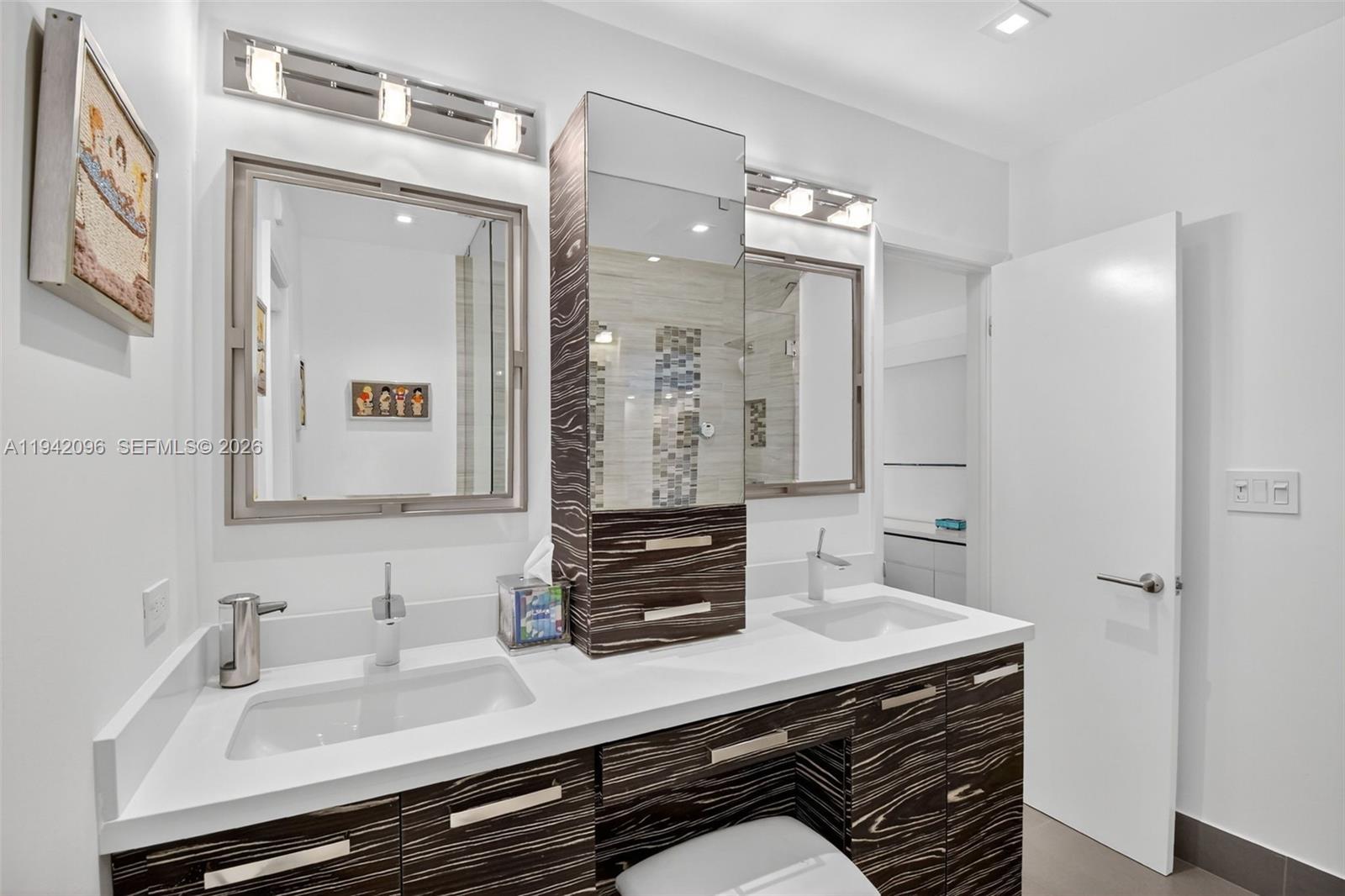 HIGHLAND OAK GDNS SEC 1 - Residential